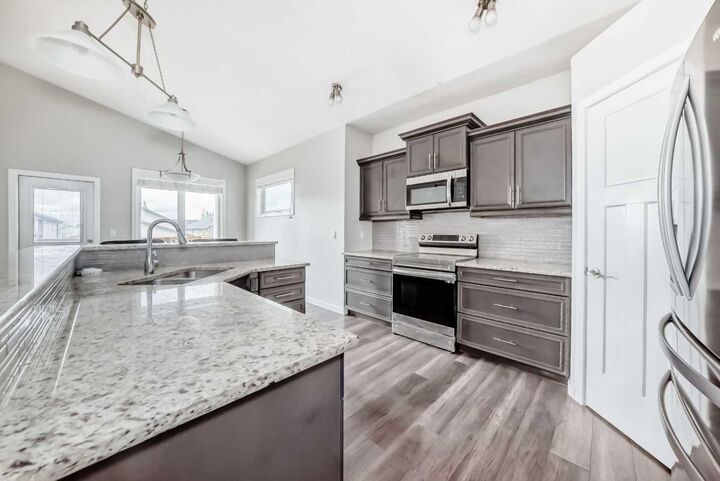 Property Photo: 110 Cedar Square AB T4M 0B4