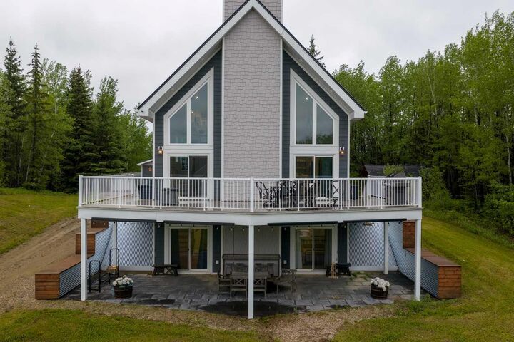 Property Photo: 190061 Twp Rd 654 9 AB T0A 0M0