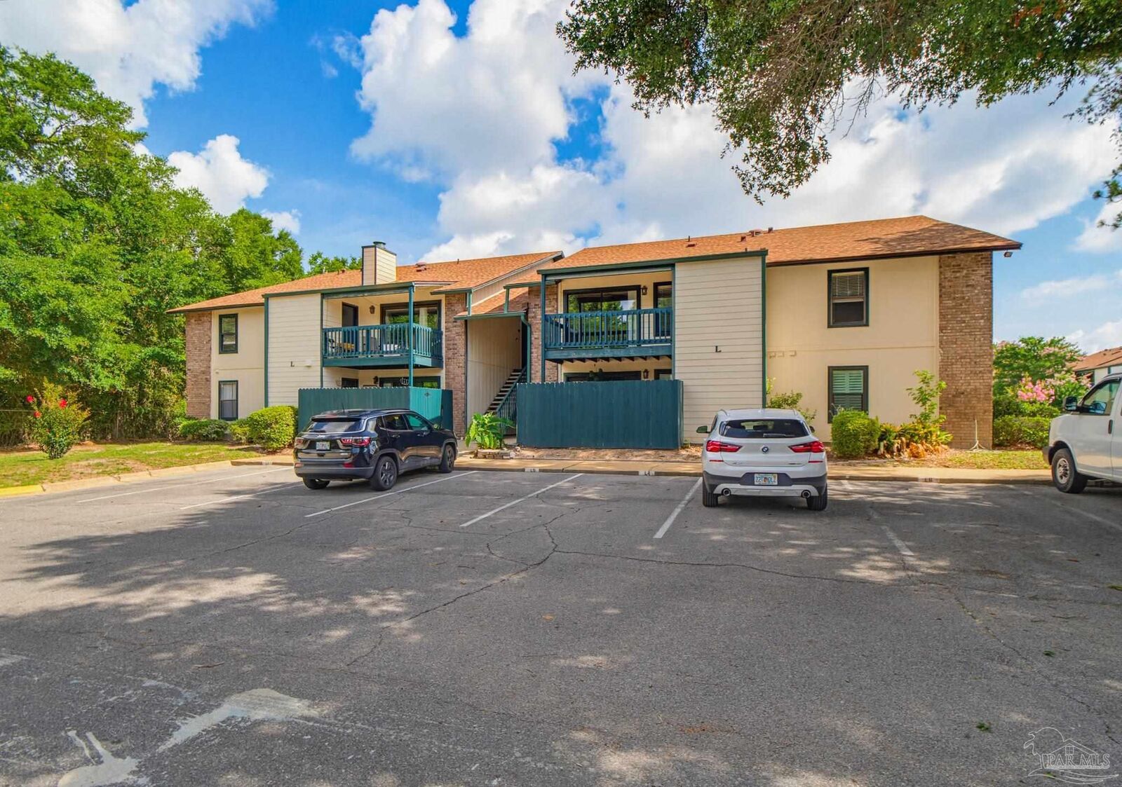 Property Photo: 2299 Scenic Hwy FL 32503