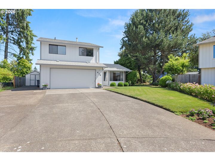 Property Photo:  628 SE 33rd Ct  OR 97123 
