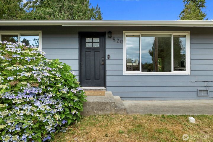 Property Photo: 520 N 21st Street WA 98273