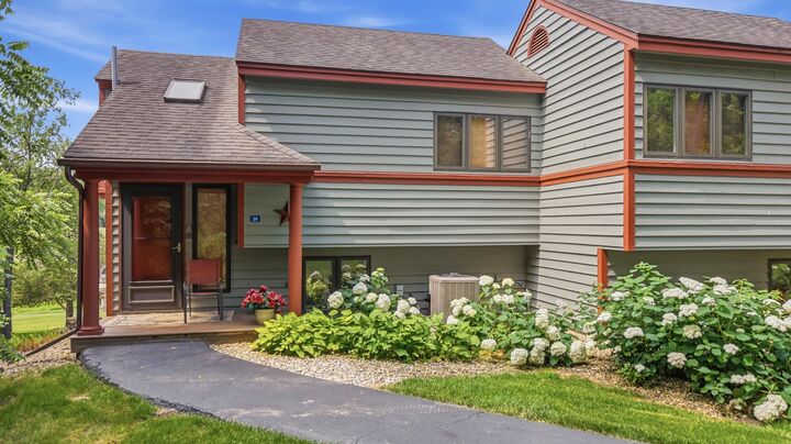 Property Photo:  24 Spring Creek Lane  IL 61036 