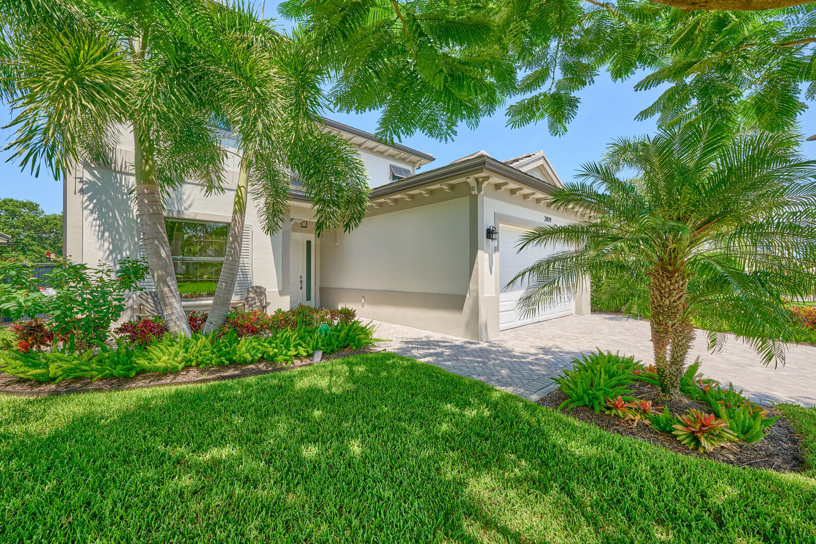 Property Photo:  2819 Gin Berry Way  FL 33401 