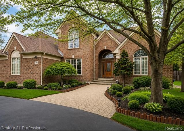 Property Photo:  27568 Rainbow Circle  MI 48076 