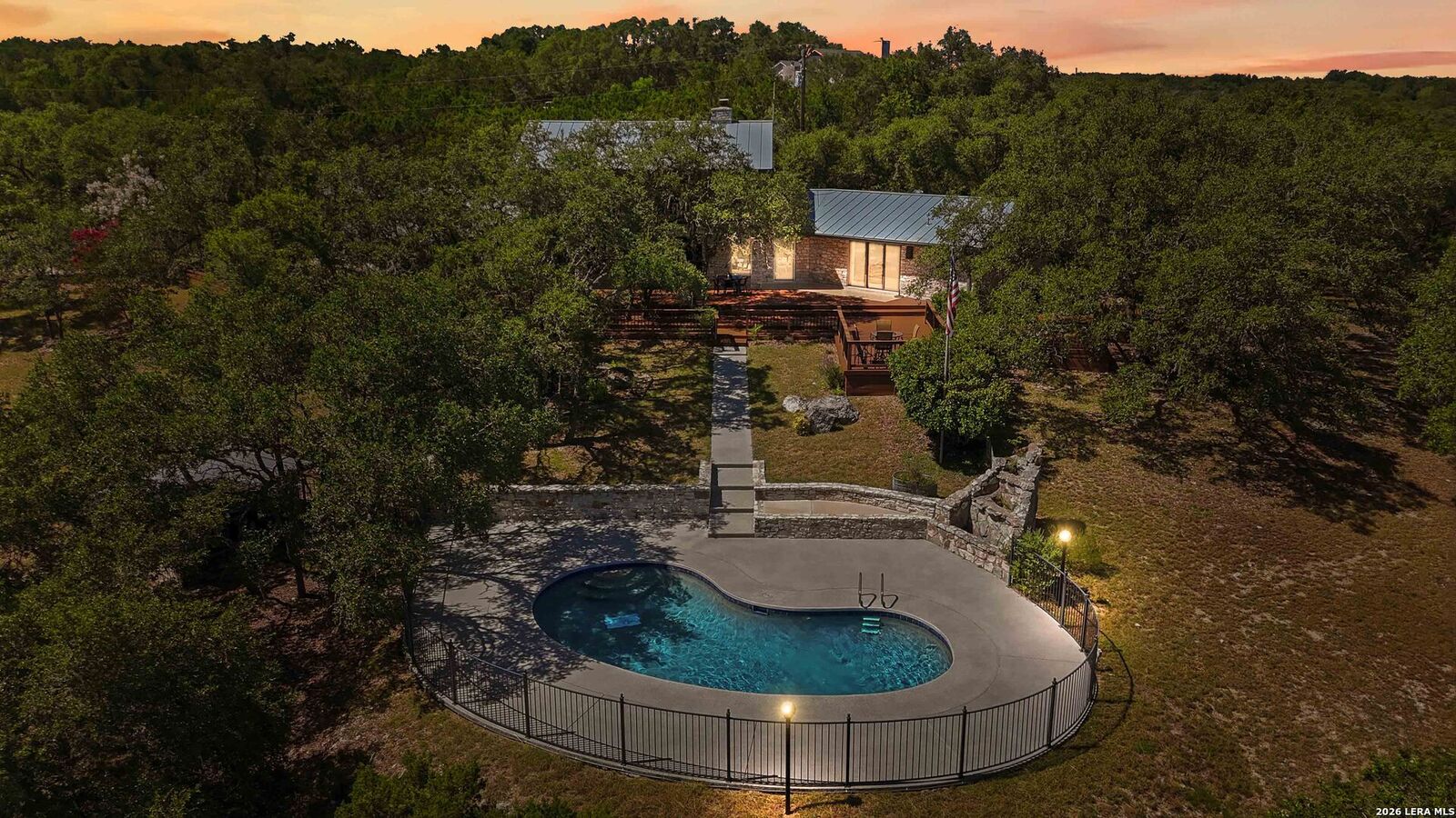 Property Photo:  318 Remington  TX 78004 