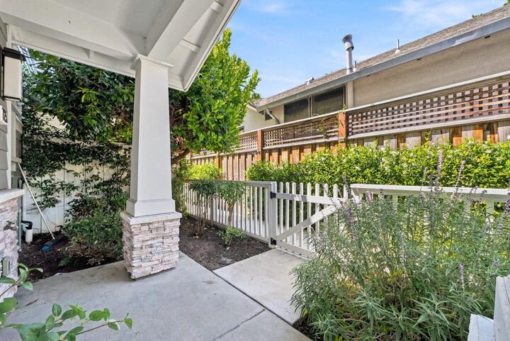 Property Photo: 725 2nd Avenue CA 94401