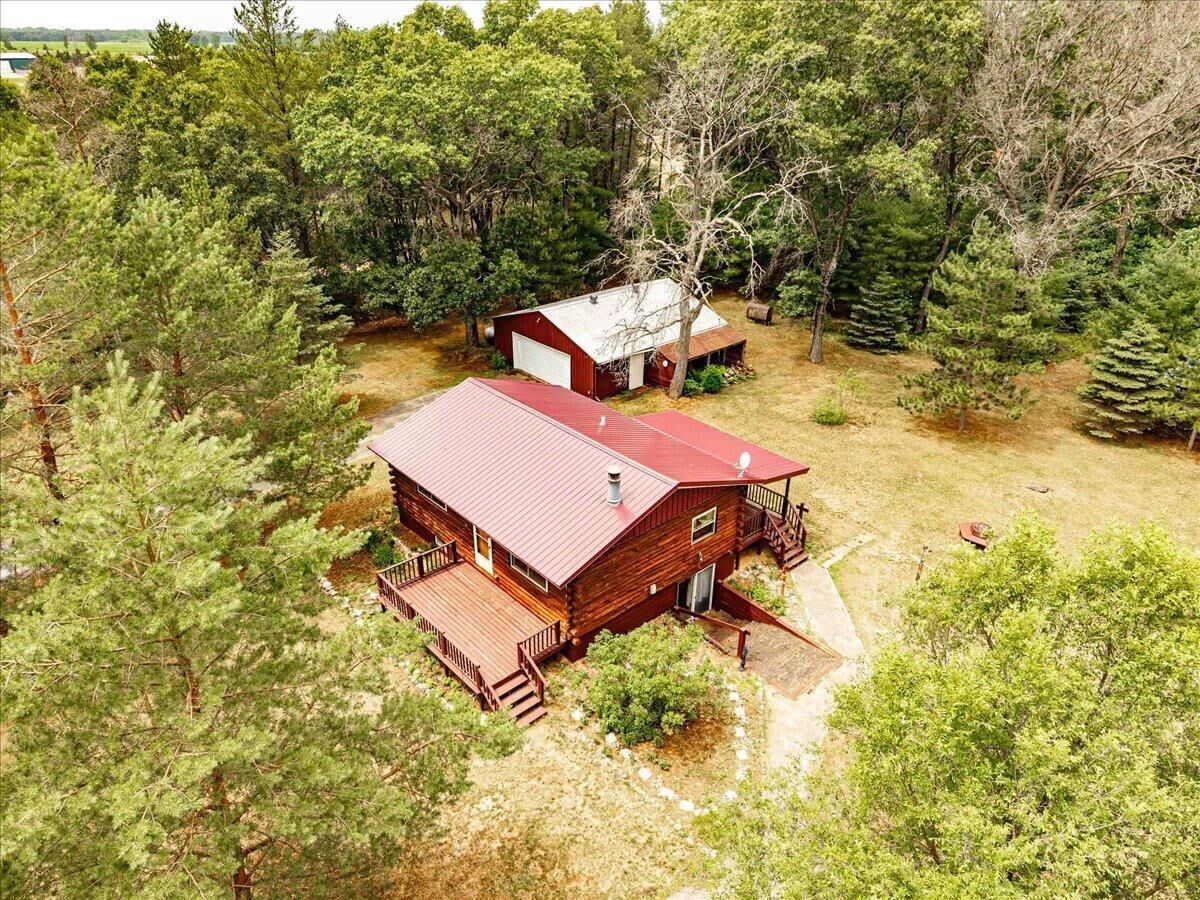 Property Photo: 1312 County Road F WI 53910