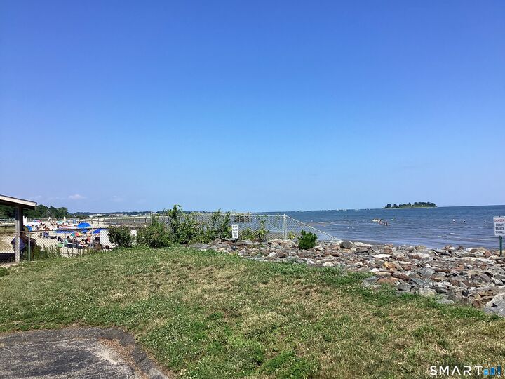 Property Photo: 103 East Broadway C CT 06460