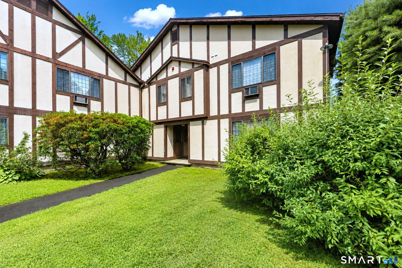 Property Photo: 359 Foxwood Lane 359 CT 06461