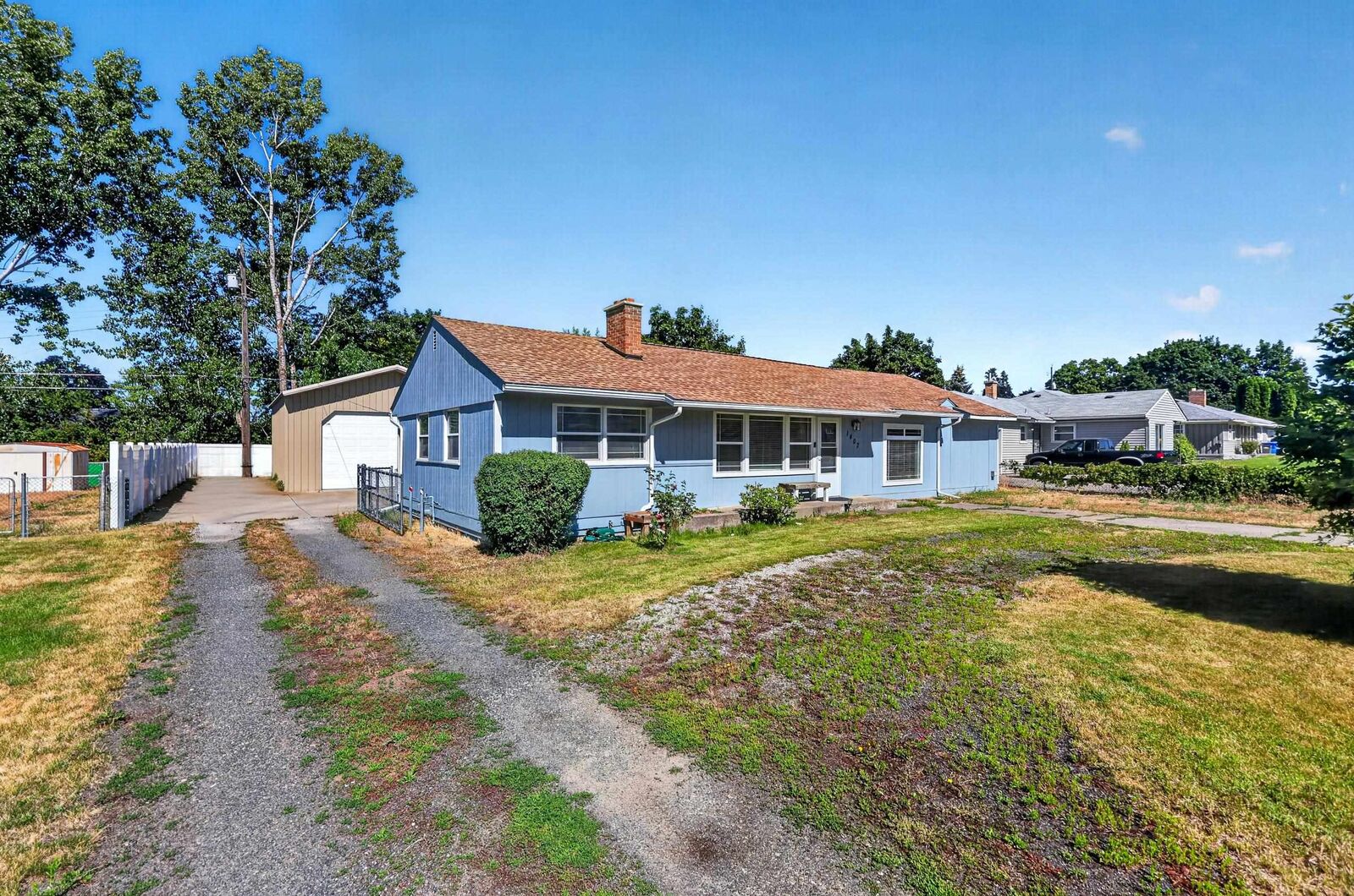 Property Photo:  1407 N Park Rd  WA 99212 
