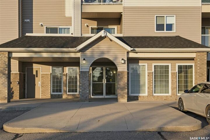 Property Photo: 303 Lowe Road 301 SK S7S 1P2
