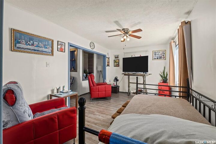 Property Photo: 150 31st Street E SK S6V 1Z9