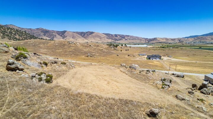 Property Photo:  0 Castle Gate Drive  CA 93561 