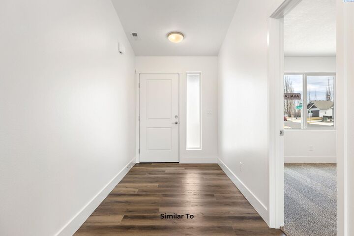 Property Photo: 10012 Sunset Trail WA 99301