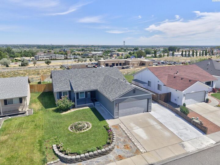 Property Photo: 8560 W Canyon Ave. WA 99336