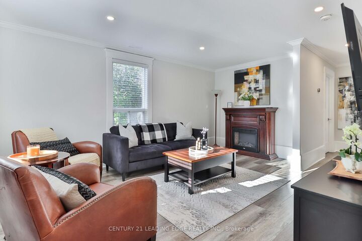 Property Photo: 487 Eagle Street A ON L3Y 1K7