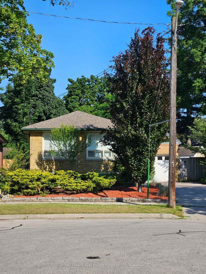 Property Photo: 117 Westrose Avenue ON M8X 2A5