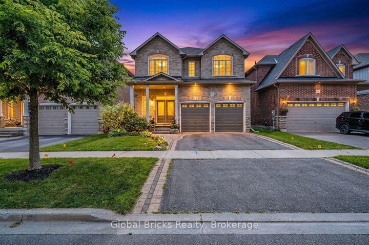 Property Photo: 47 Holyrod Drive ON L1E 0G4