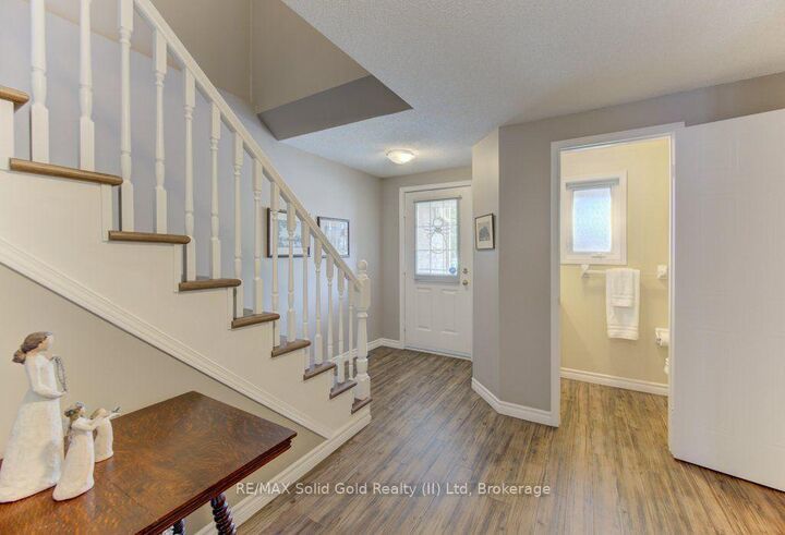 Property Photo:  309 Pastern Trail  ON N2K 3Z3 