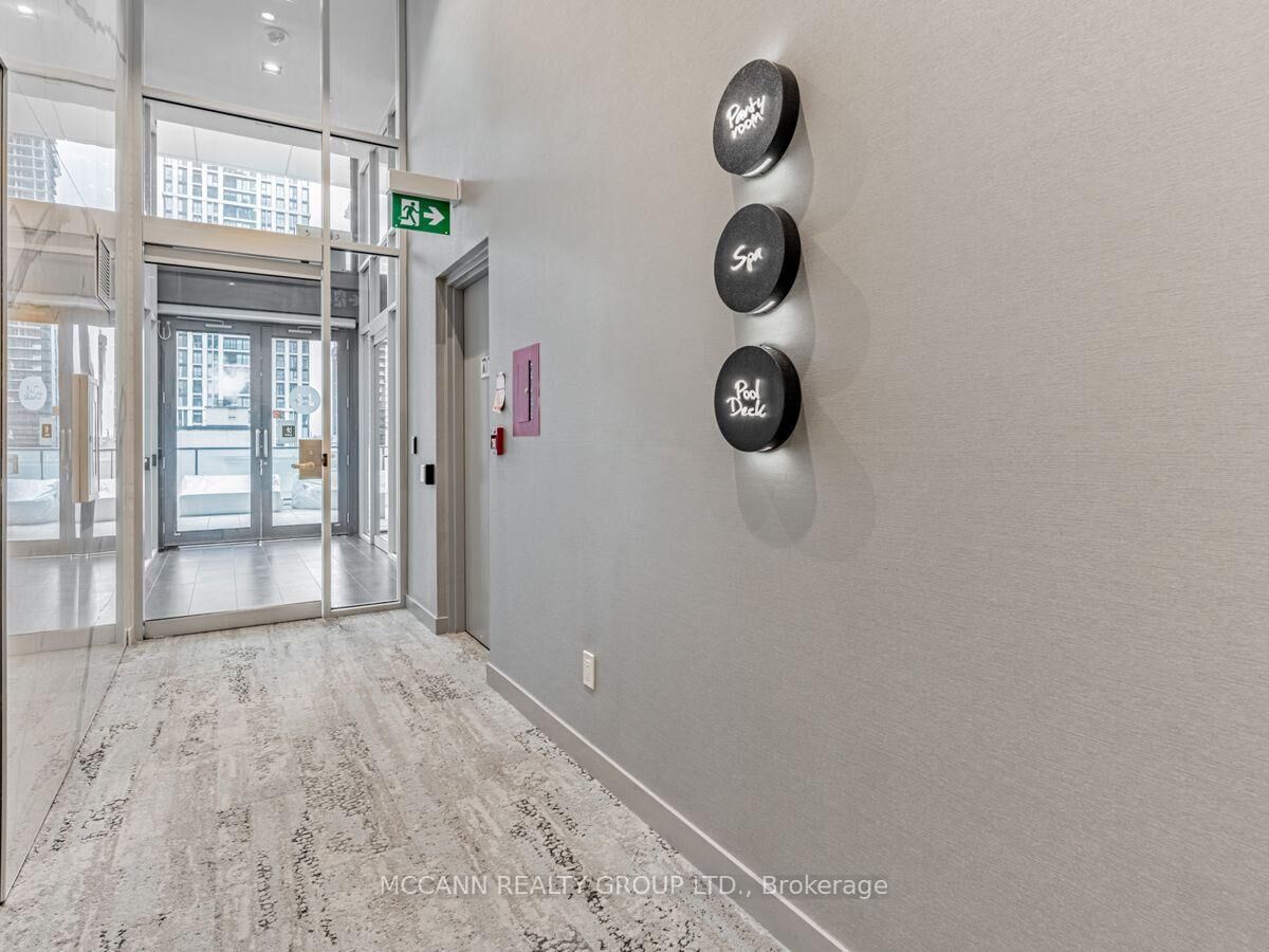 Property Photo: 161 Roehampton Avenue 332 ON M4P 1P9