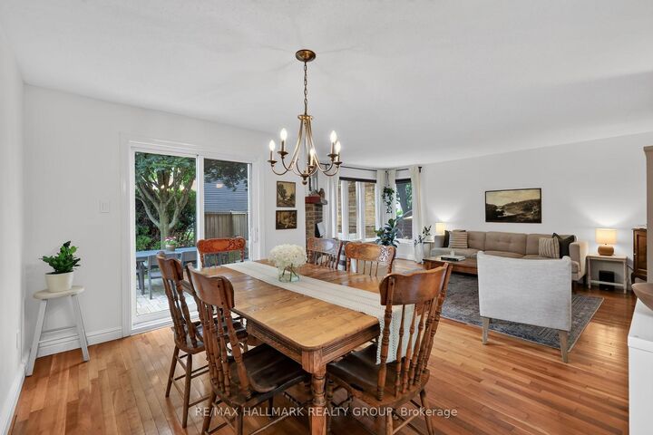 Property Photo: 6106 Meadowhill Crescent ON K1C 5R7