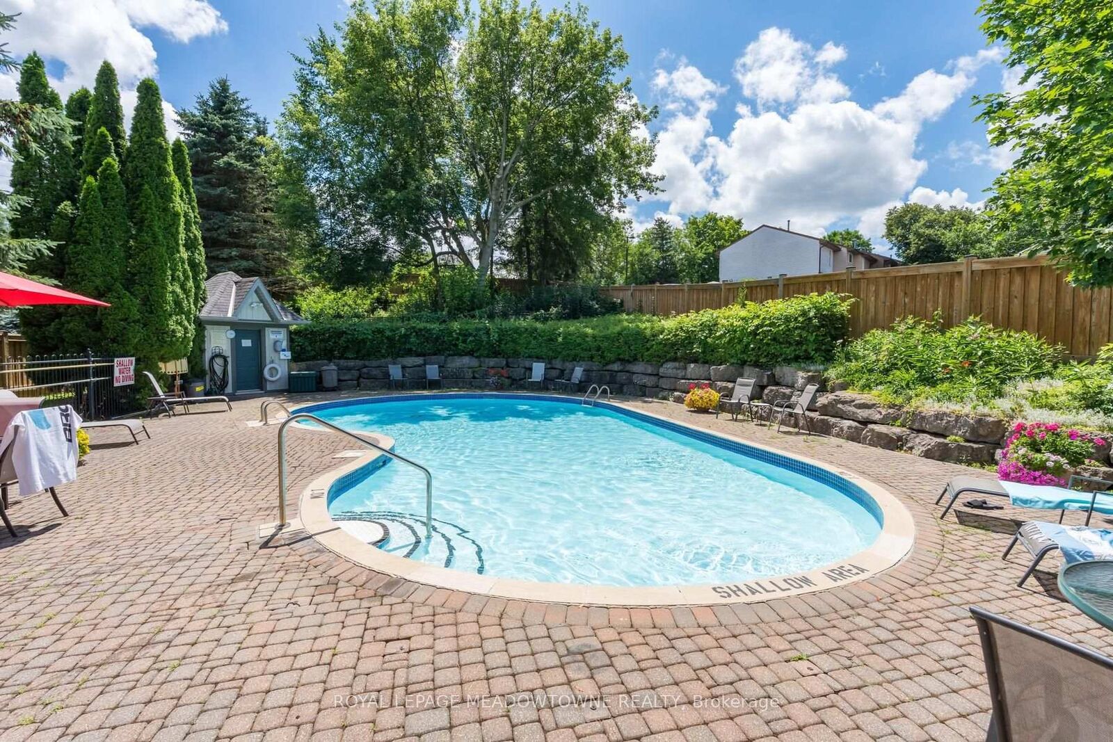 Property Photo: 76 River Drive 11 ON L7G 2J2