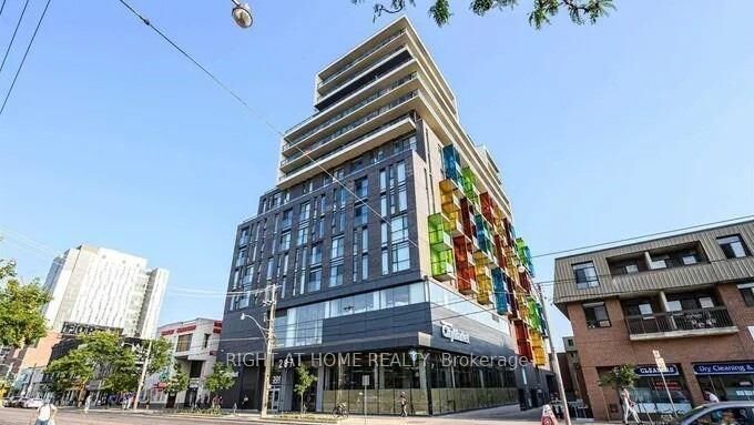 Property Photo:  297 College Street 807  ON M5T 1S2 