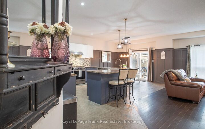 Property Photo:  80 Mike Hart Drive  ON L0M 1B6 