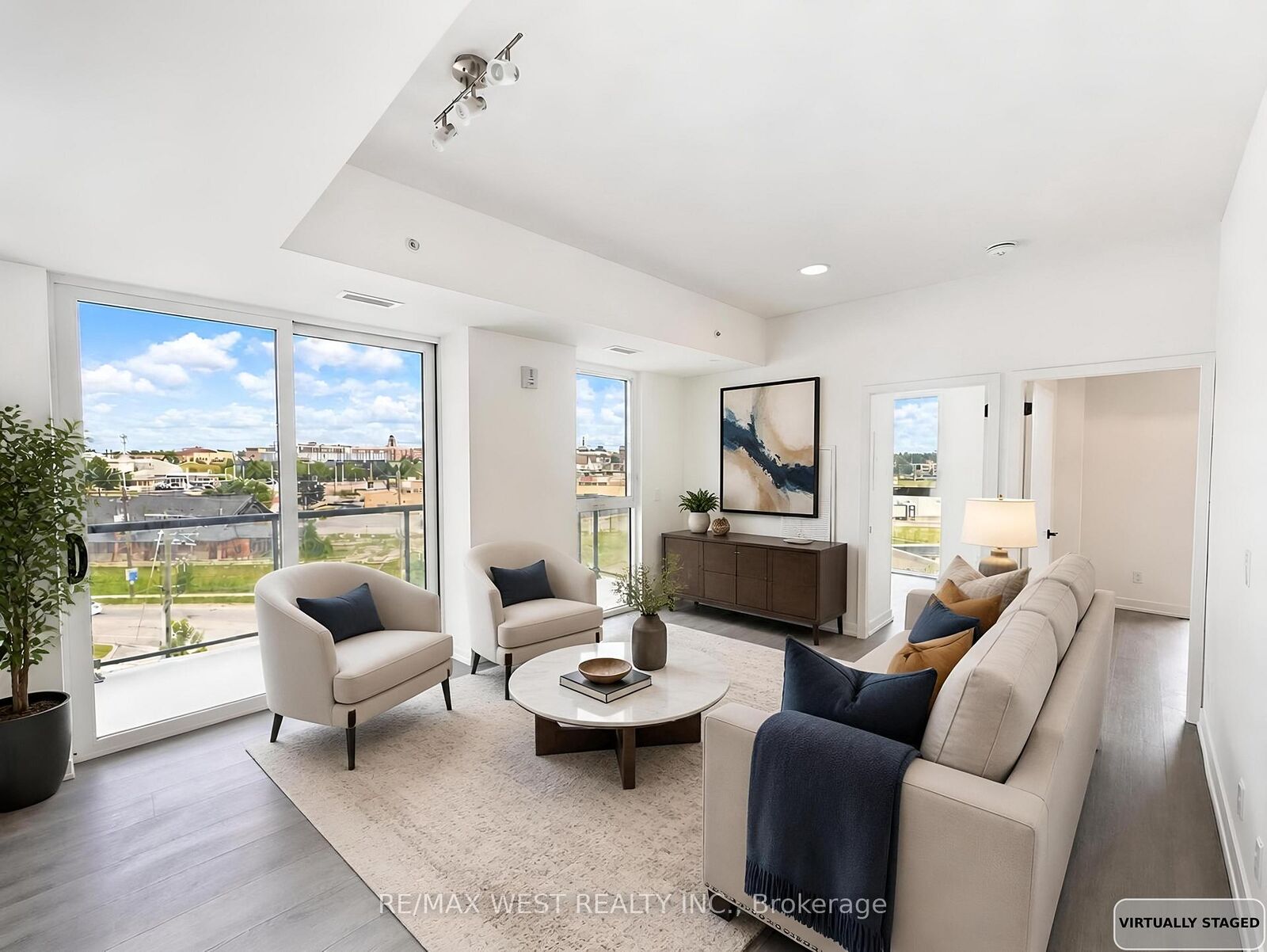 Property Photo:  33 Erie Avenue 501  ON N3S 2E7 
