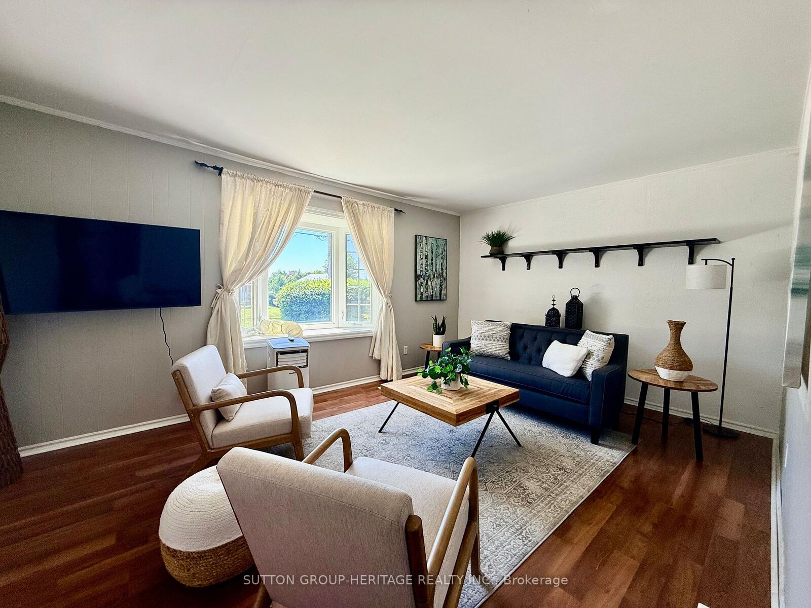 Property Photo: 8 Fraser Street ON L1A 2A1