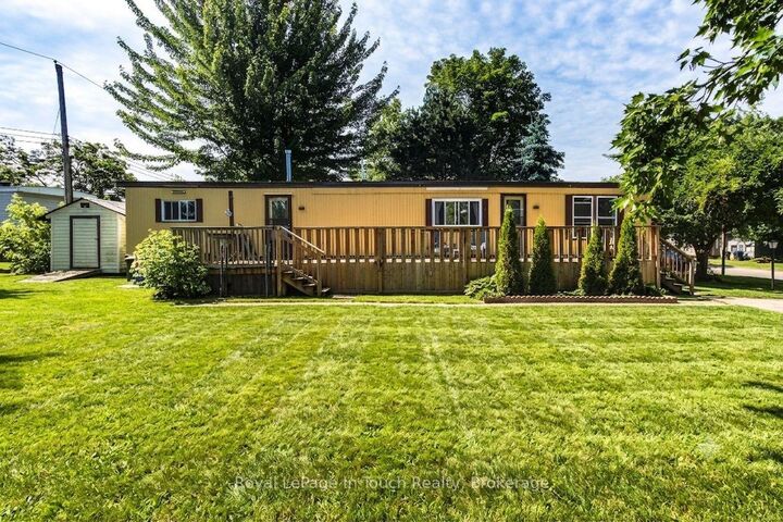 21 Vics Road — photo 1