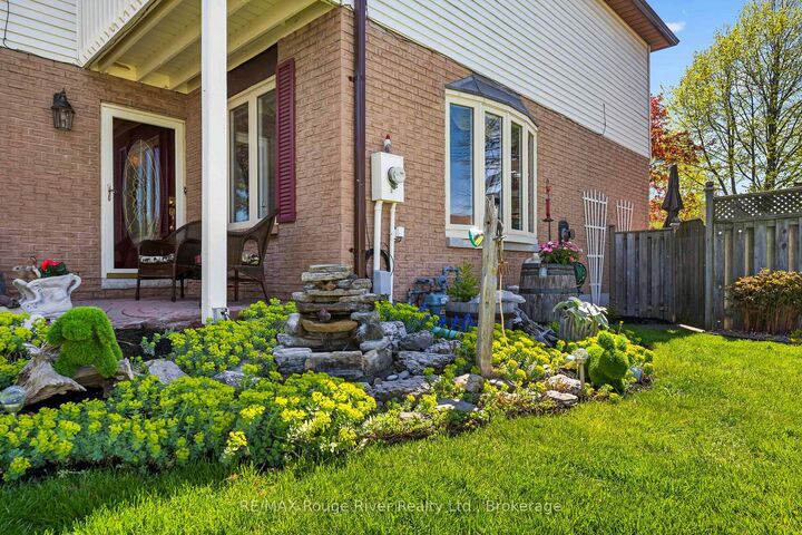 Property Photo:  1003 Renaissance Drive  ON L1J 8B2 