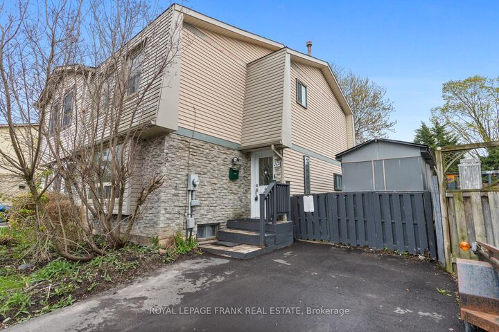 Property Photo: 521 Gaylord Drive ON L1K 1L4