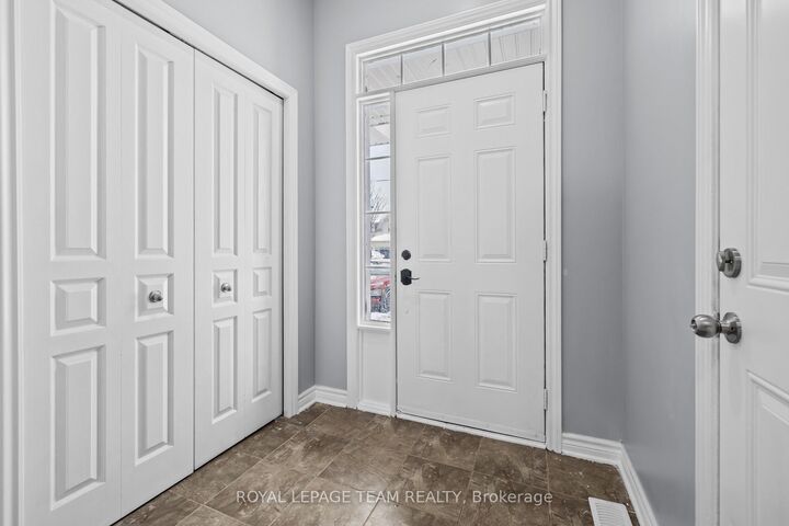 Property Photo:  943 Klondike Road  ON K2W 0E3 