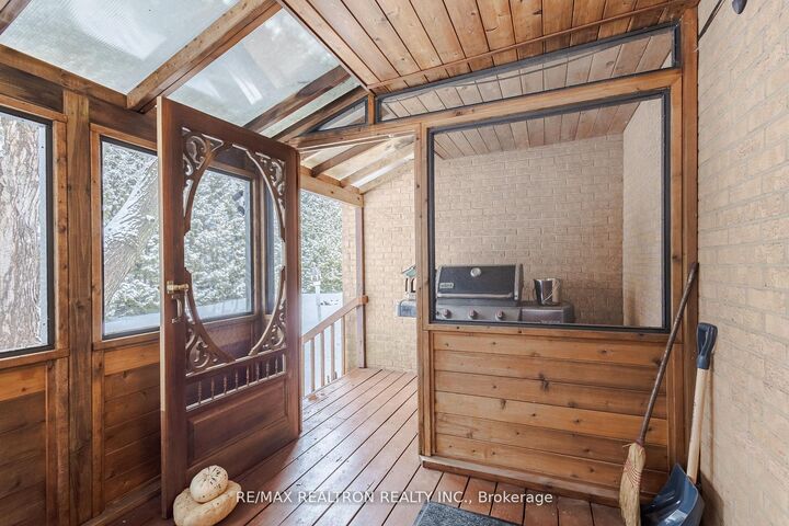 Property Photo:  240 Webb Road  ON L4A 7X4 