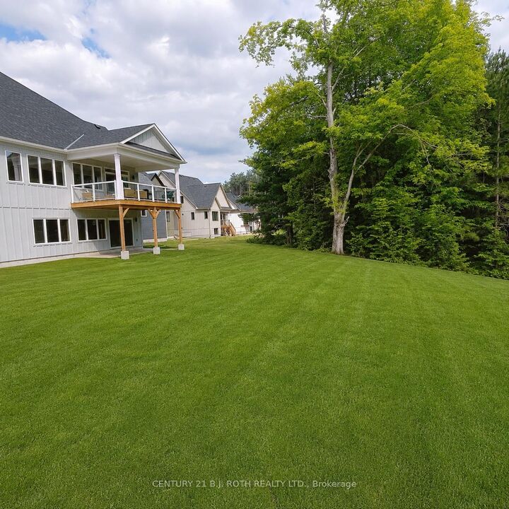Property Photo: 24 Northland Court ON L9J 0C4