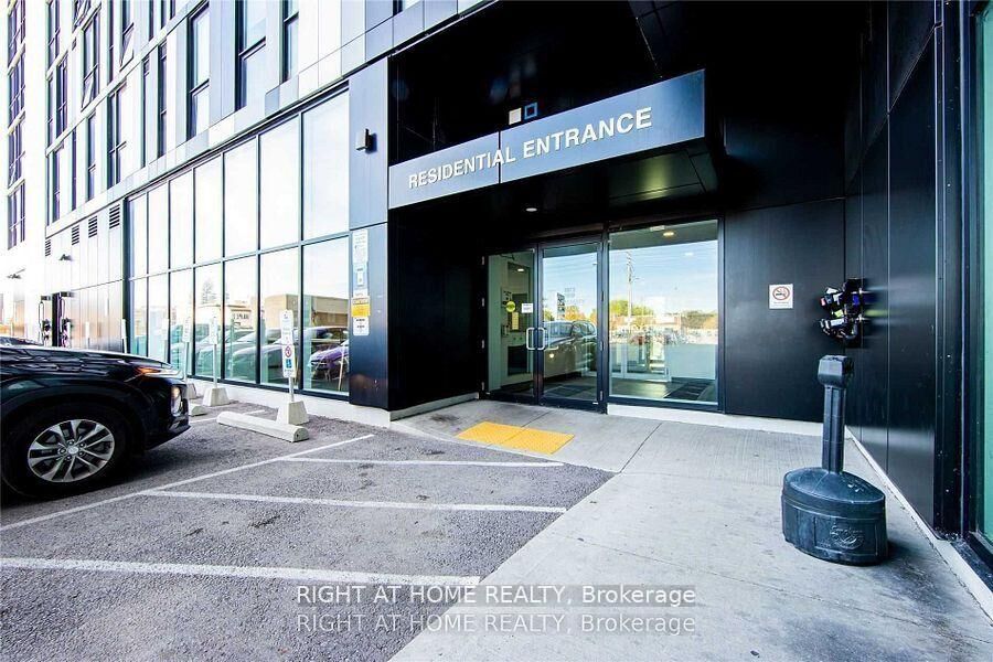Property Photo: 1900 Simcoe Street N 231 ON L1G 4Y3