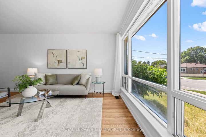 Property Photo:  41 Clapperton Avenue  ON M1L 4K7 