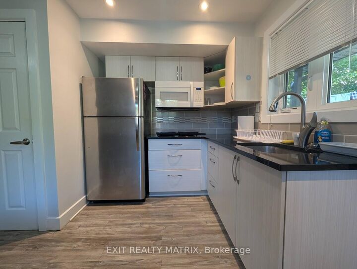 Property Photo:  222 Blackburn Avenue B  ON K1N 8A8 