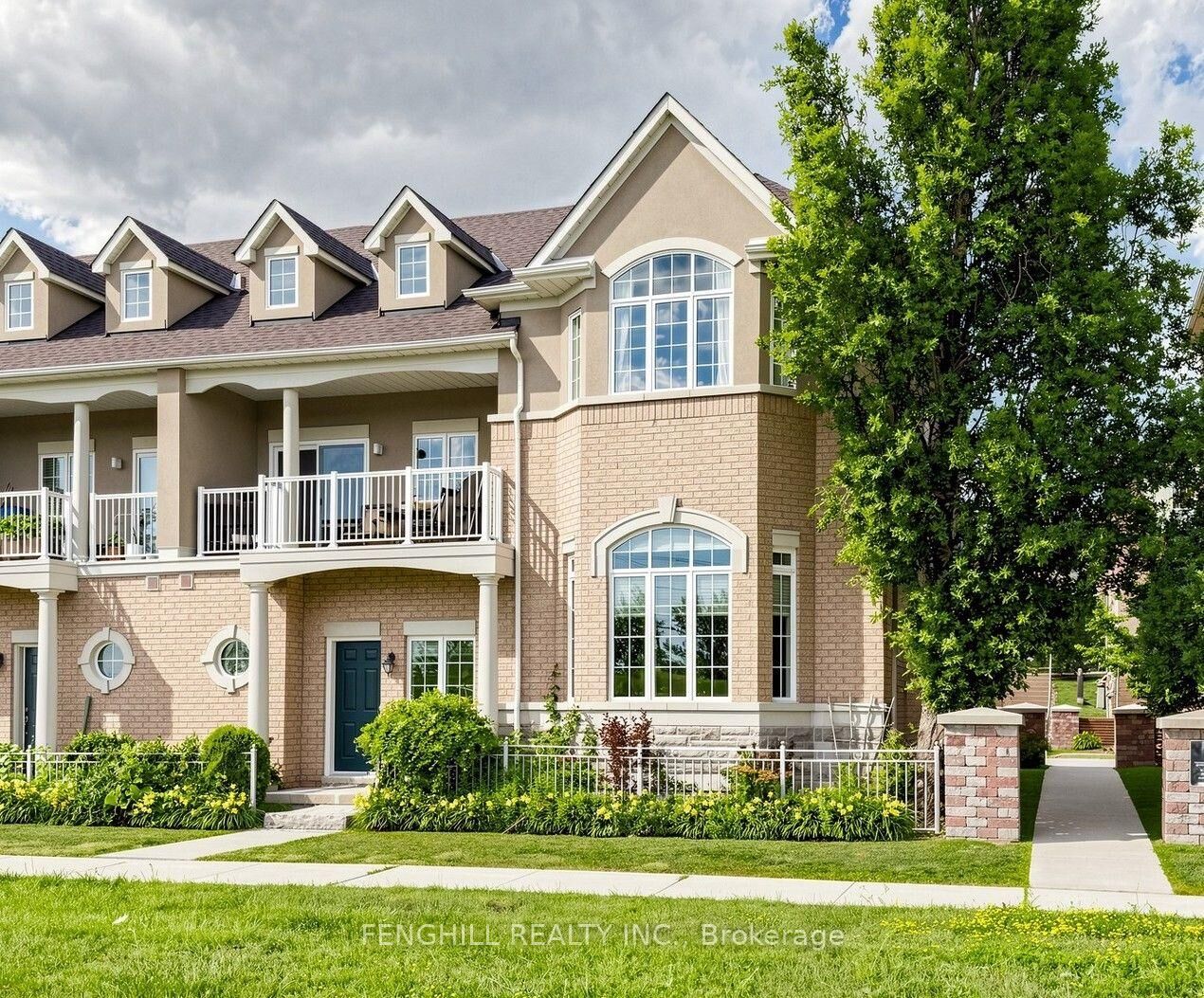 Property Photo:  106 Legends Way  ON L3R 5Z9 