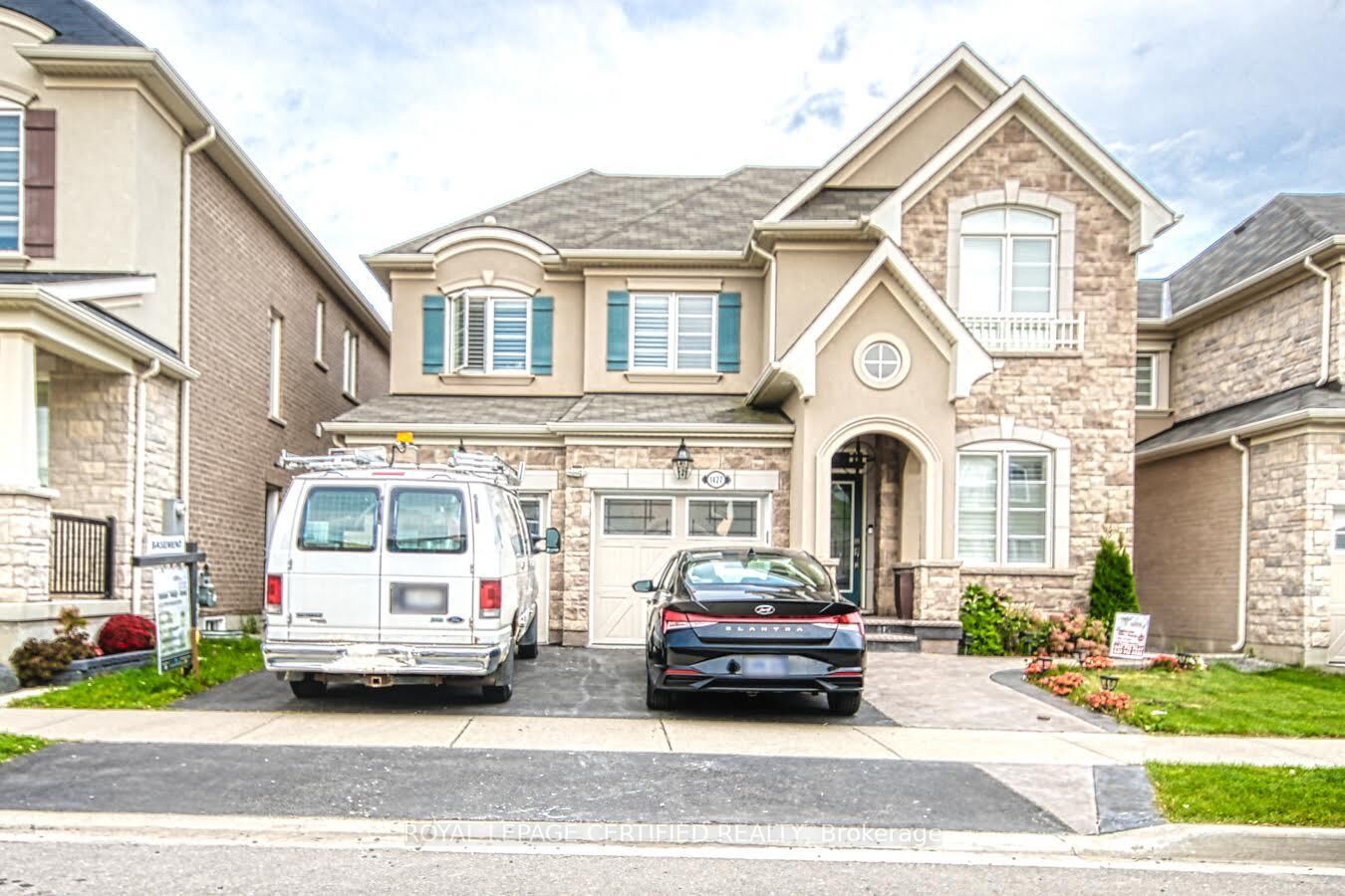 Property Photo: 1427 Whitney Terrace Bsmt ON L9E 0B7