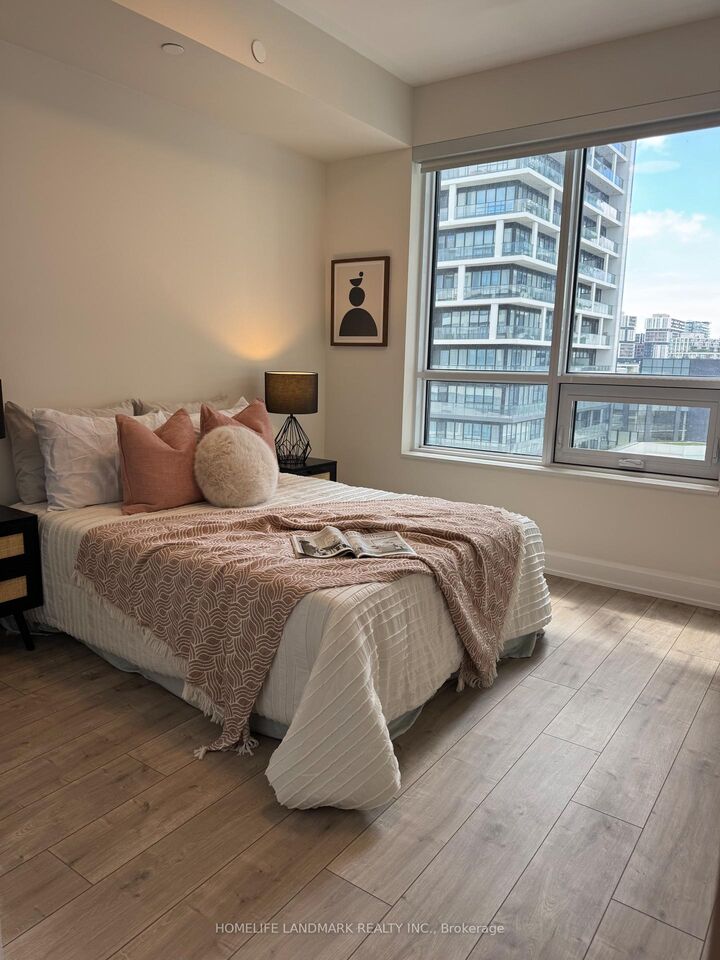 Property Photo: 38 Water Walk Drive 629 ON L3R 6M8