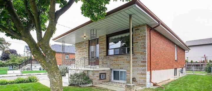 Property Photo: 10 Rosewood Avenue ON M8Z 1X4