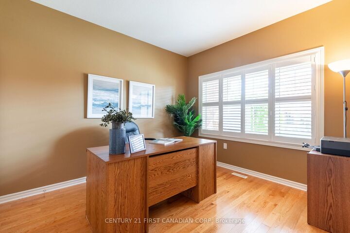 Property Photo:  2495 Marlene Stewart Street  ON N6K 5R3 