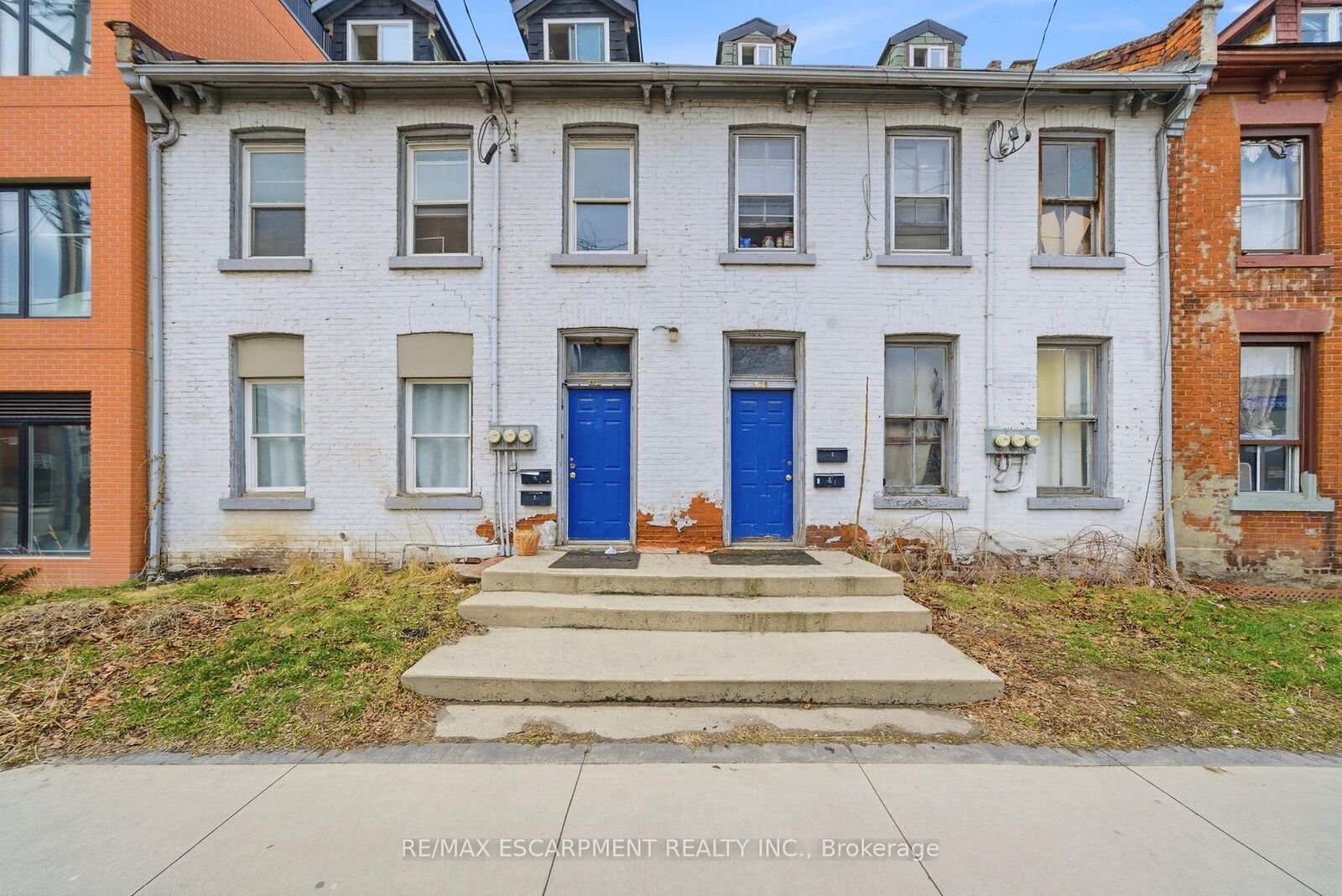 Property Photo: 133-135 Wellington Street ON L8R 1N4