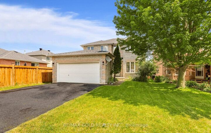 Property Photo:  123 Ruffet Drive  ON L4N 0P2 