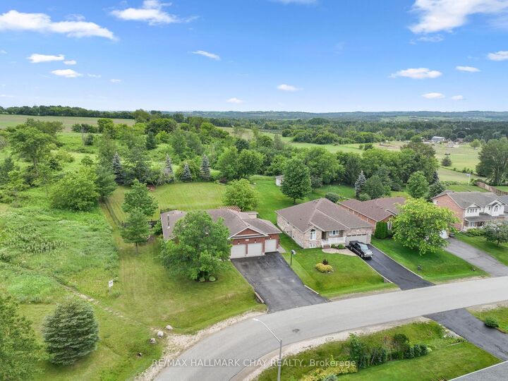 Property Photo:  59 Dekker Street  ON L0M 1J0 