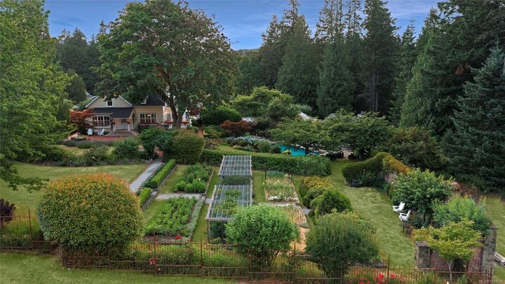 346 Robinson Rd — photo 1