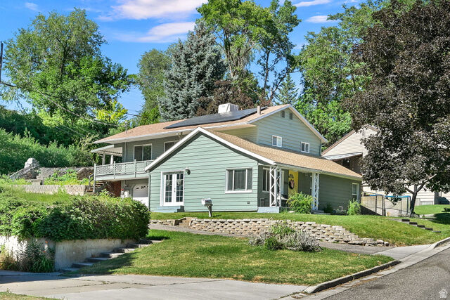 Property Photo: 105 E Country Club Dr S UT 84405