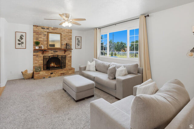 Property Photo: 193 S Talbot Dr UT 84041